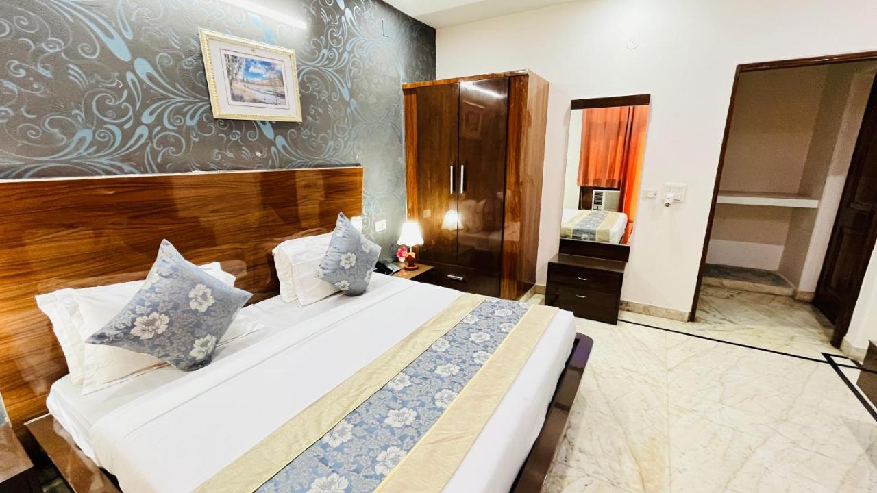 גורגאון Hotel Starline Sector 28 מראה חיצוני תמונה