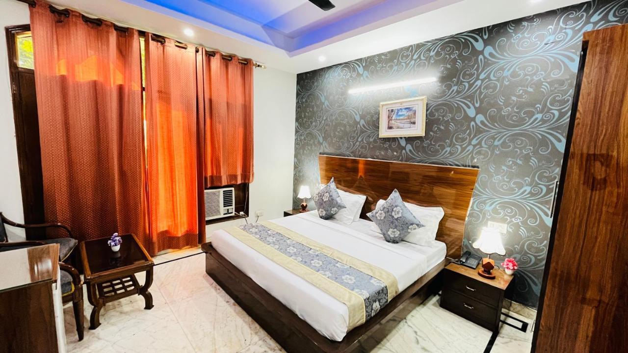 גורגאון Hotel Starline Sector 28 מראה חיצוני תמונה